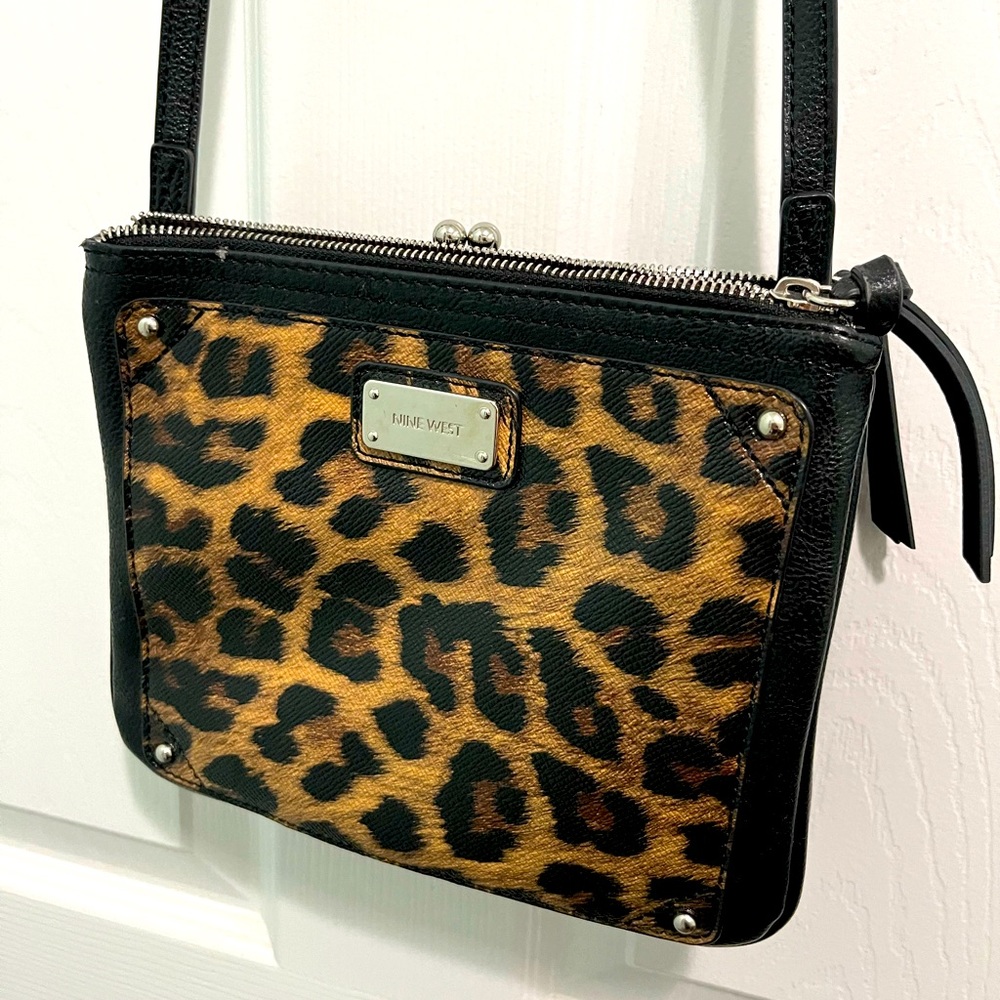 Purse, shoulder bag style
